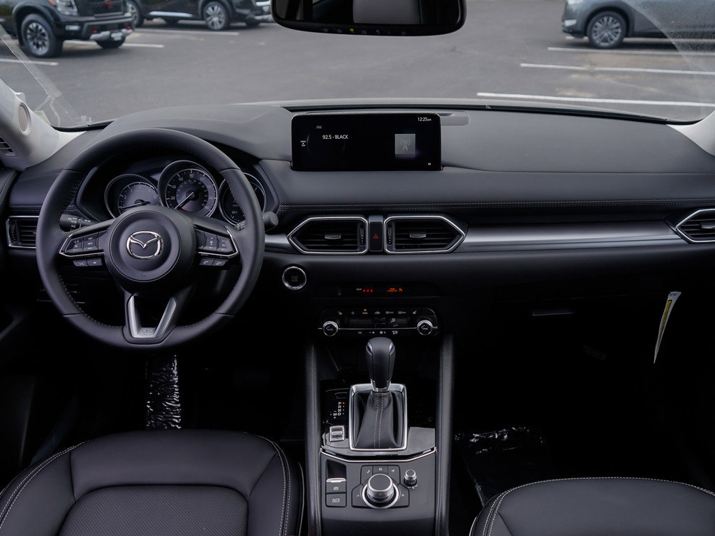 2025 Mazda CX-5 2.5 S Preferred photo 9
