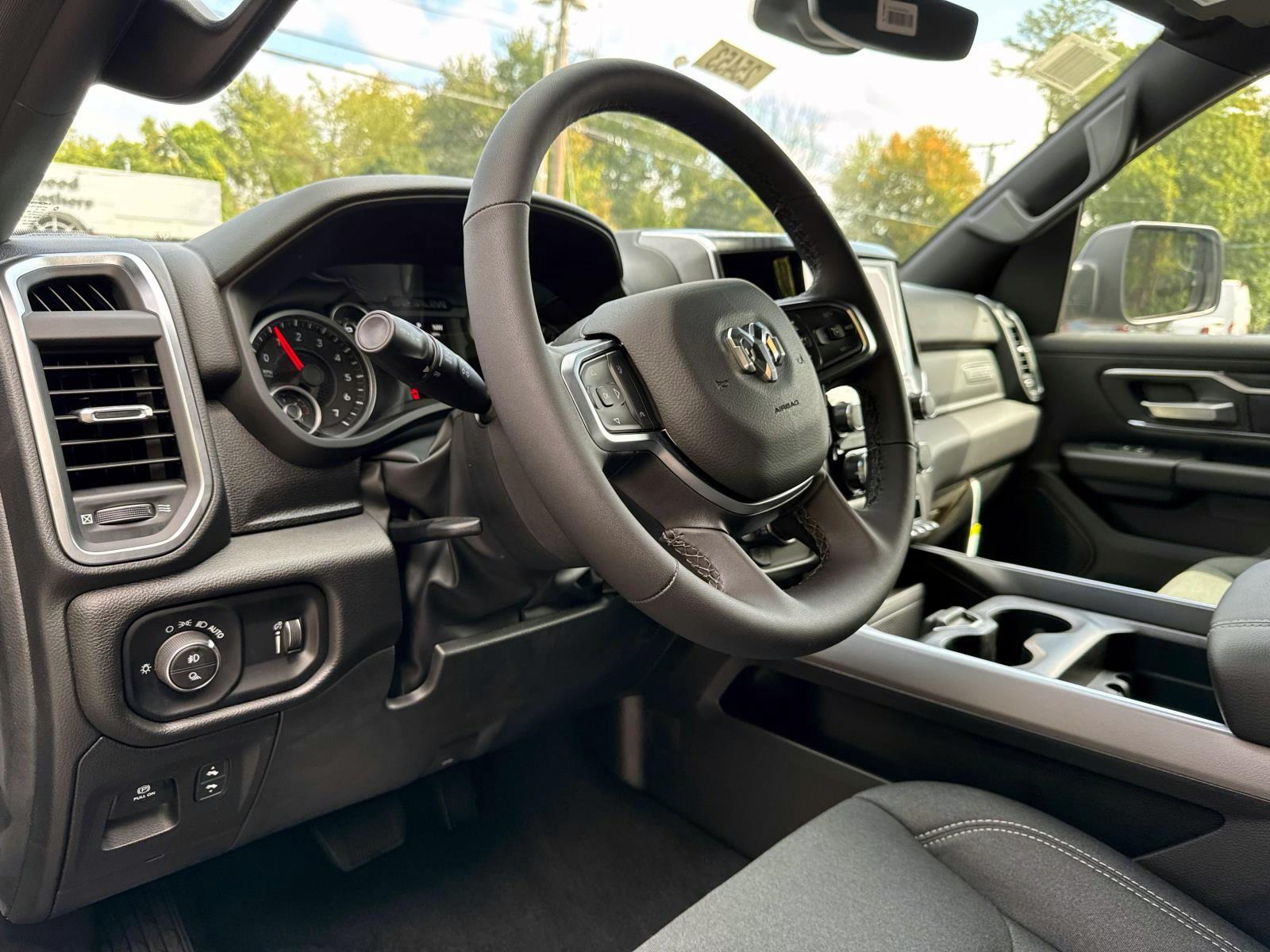 2025 Ram 1500 Big Horn photo 12