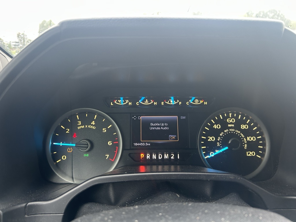 2016 Ford F-150 XLT photo 16