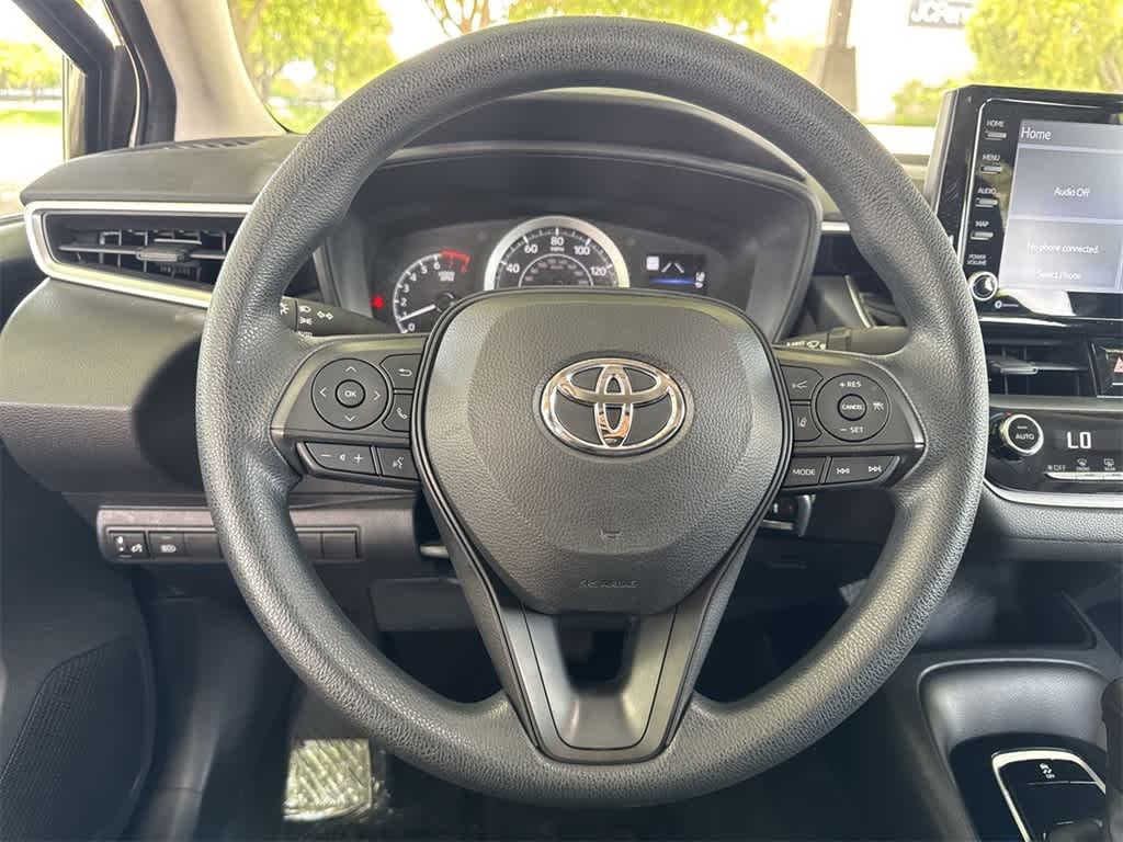 2022 Toyota Corolla LE photo 14