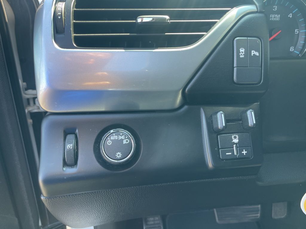 2017 Chevrolet Tahoe LS photo 29