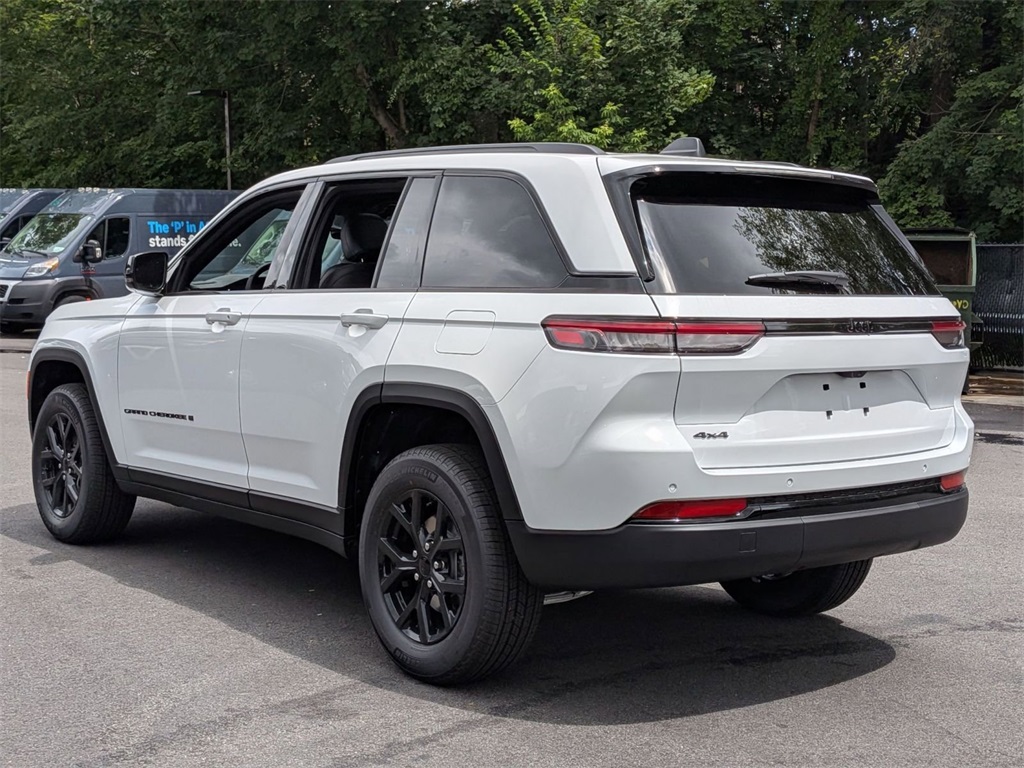 2025 Jeep Grand Cherokee Altitude X photo 3