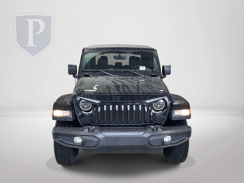 2023 Jeep Gladiator Willys photo 2