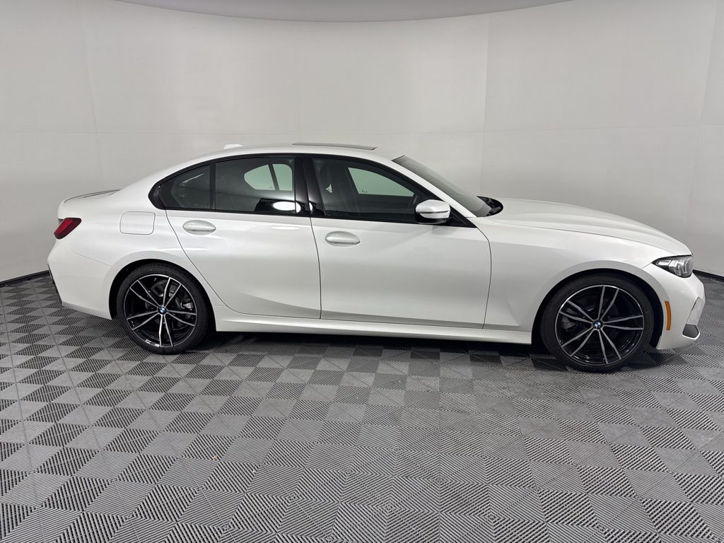 2024 Bmw 330i xDrive photo 4