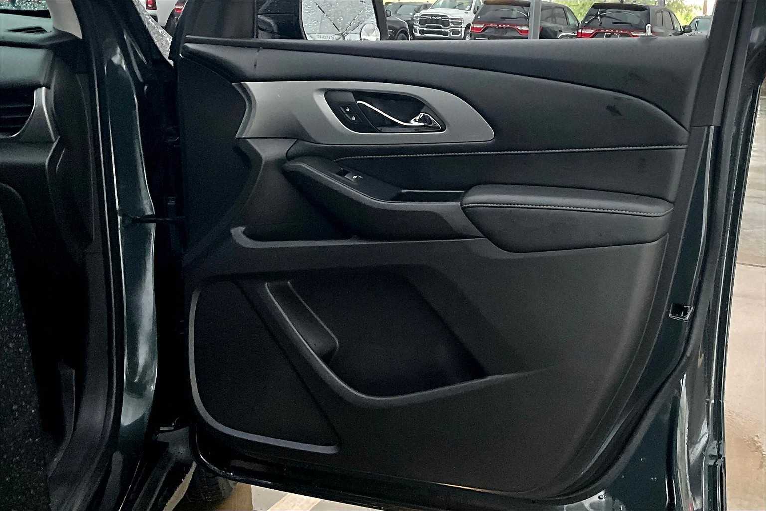 2021 Chevrolet Traverse Cloth photo 19