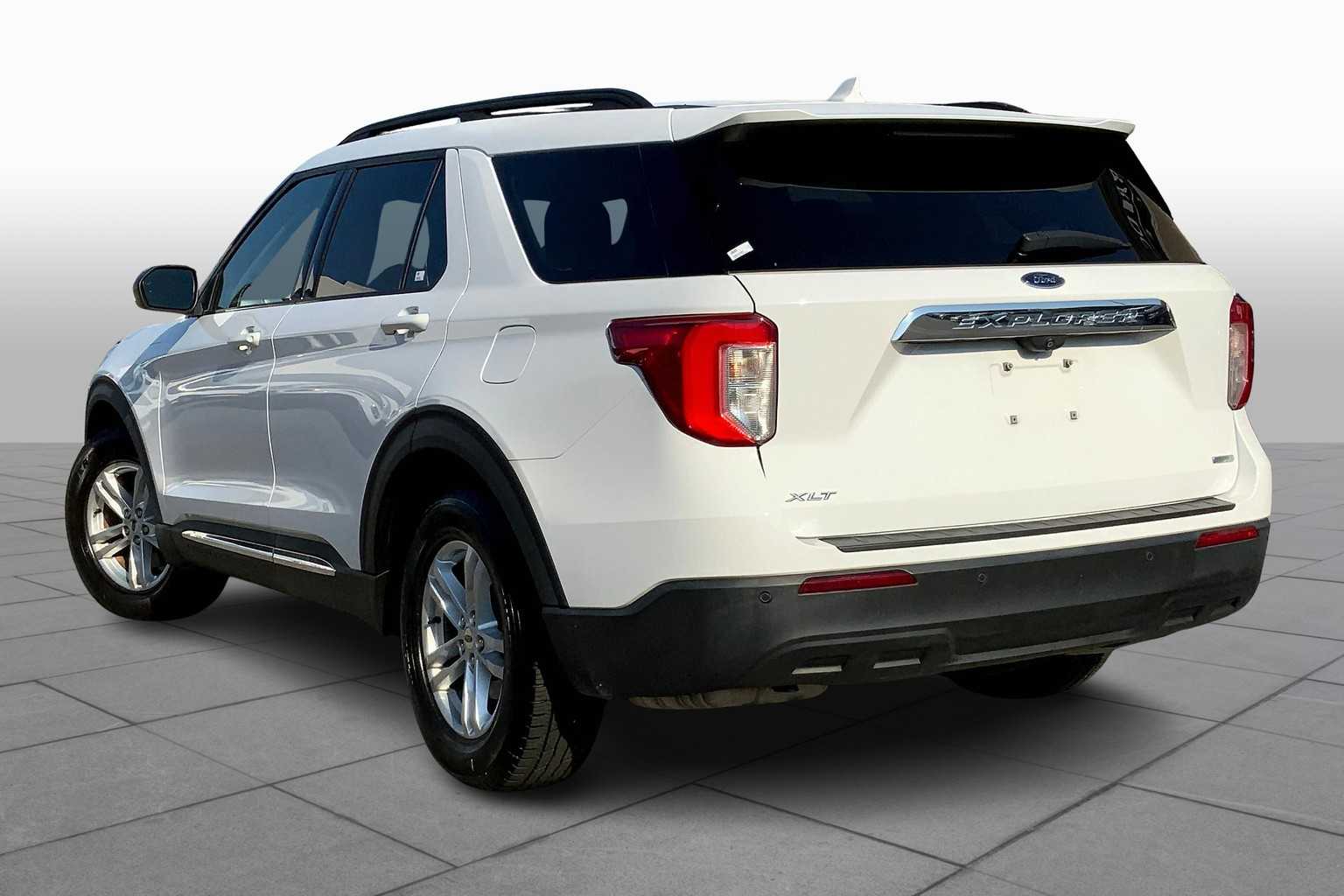 2020 Ford Explorer XLT photo 10