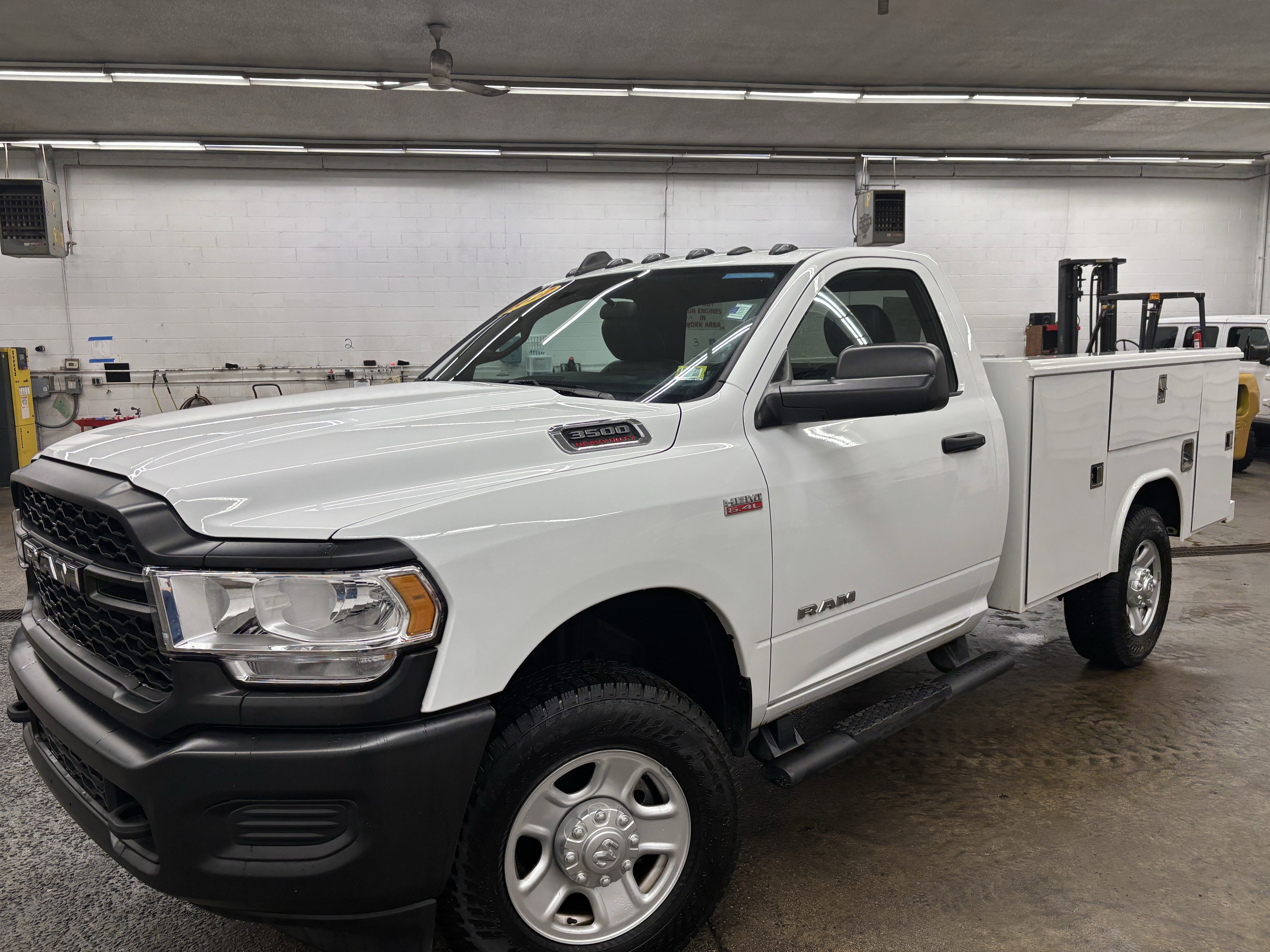 2022 RAM 3500 Tradesman's photo