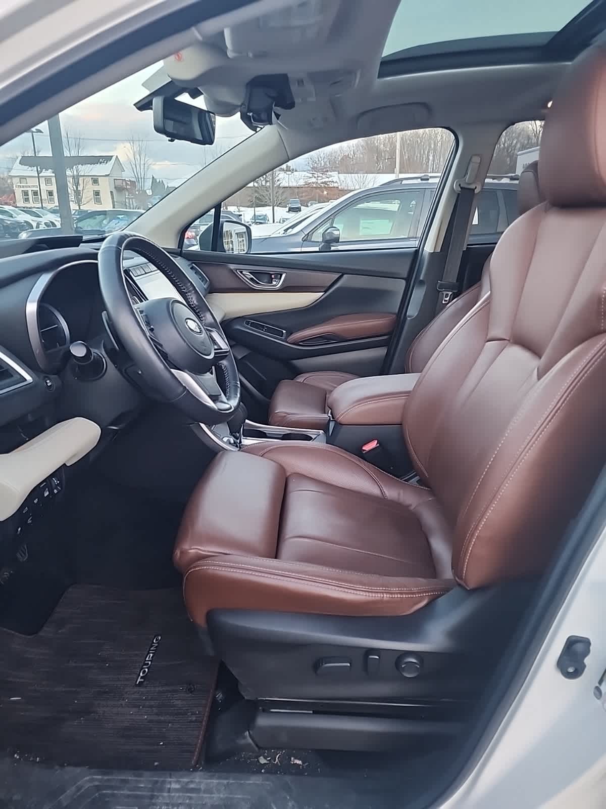 2022 Subaru Ascent Touring photo 2