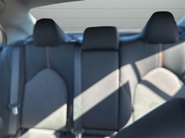 2018 Toyota Camry LE photo 23