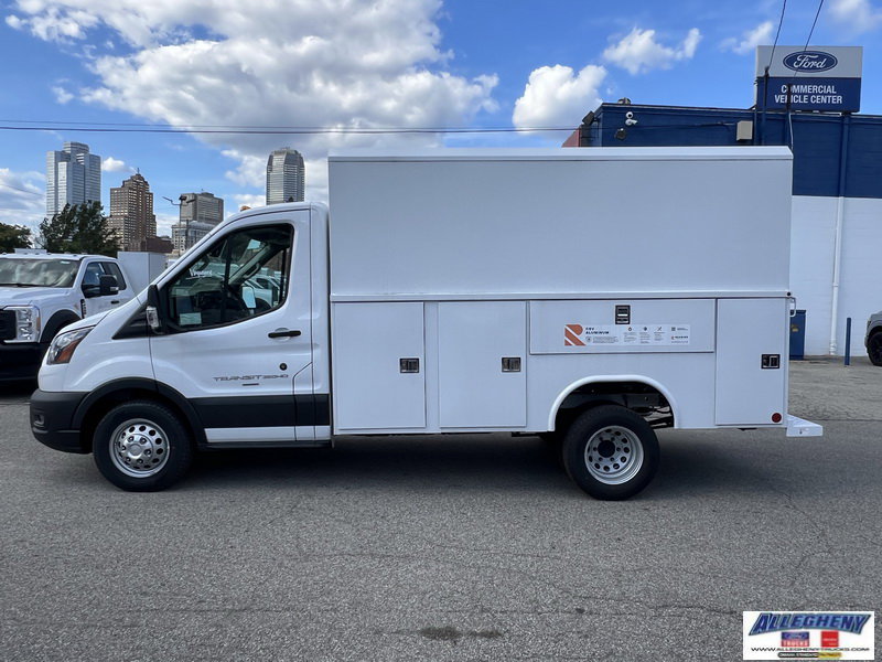 2025 Ford Transit Chassis photo 2