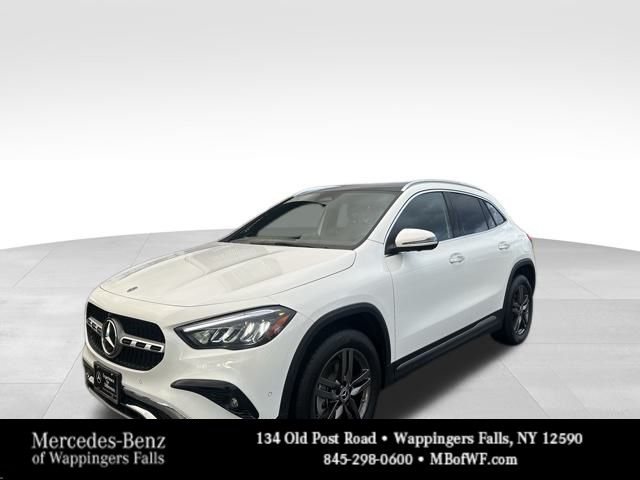 2026 Mercedes-Benz GLA GLA 250's photo