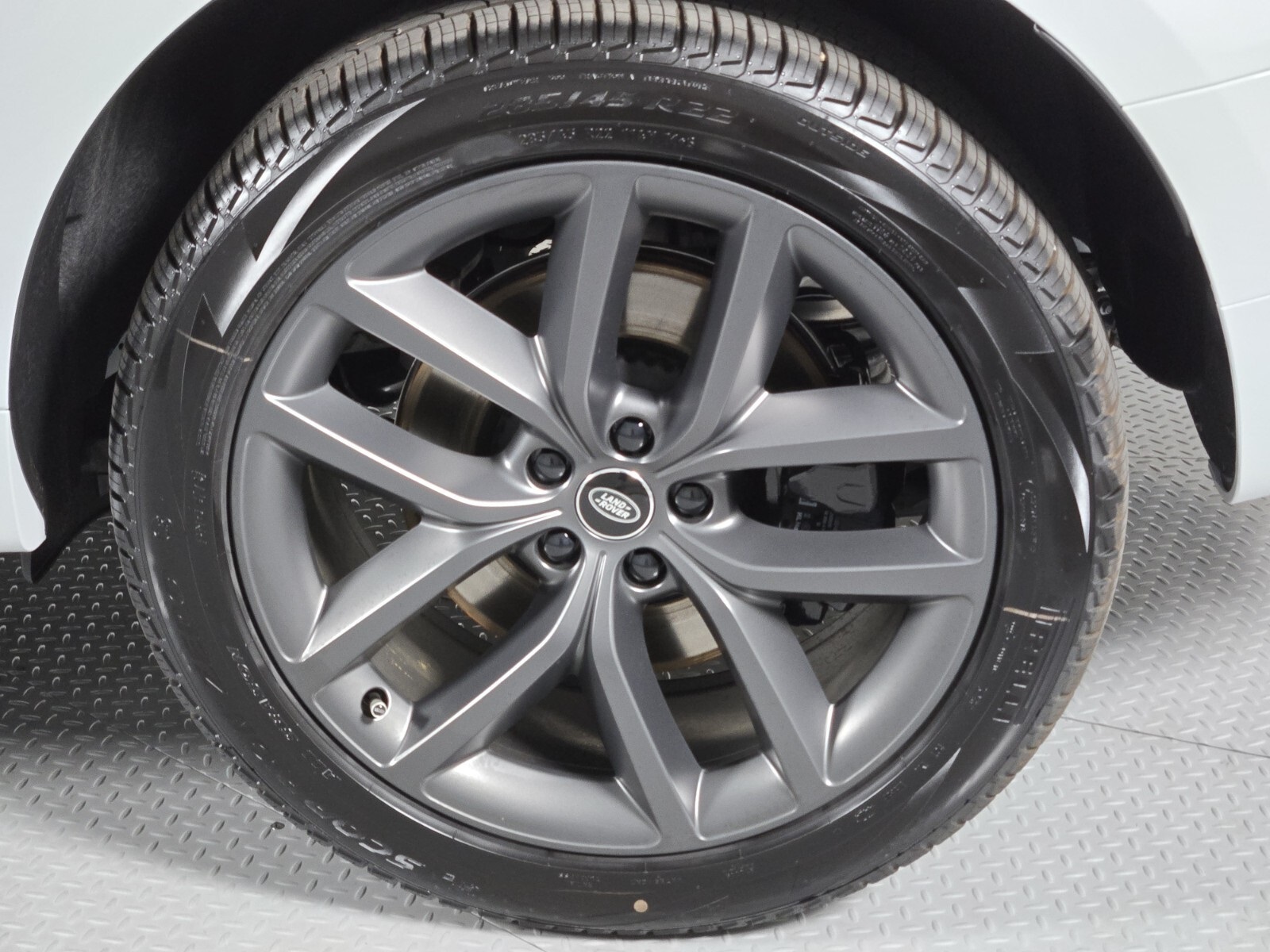 2025 Land Rover Range Rover Sport SE photo 8