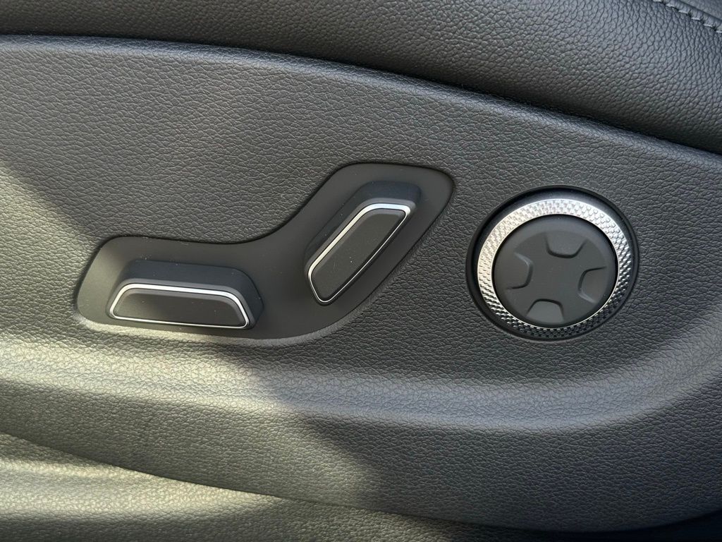 2025 Genesis G80 2.5T AWD photo 23