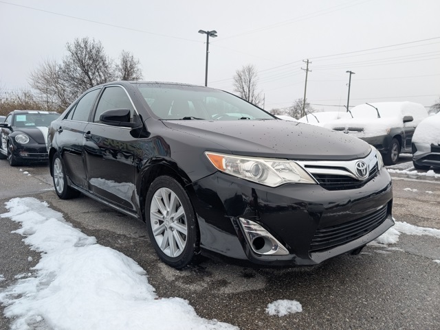 2014 Toyota Camry XLE's photo