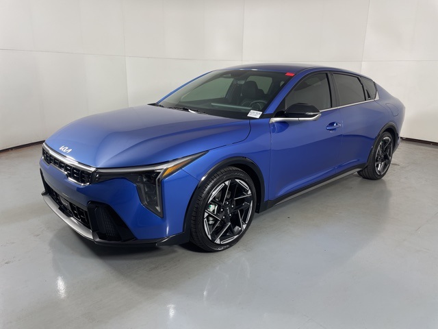 2025 Kia K4 GT-Line photo 4