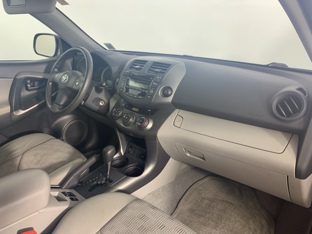 2011 Toyota RAV4 Base photo 21