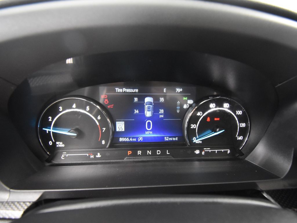 2024 Ford Explorer ST-Line photo 23