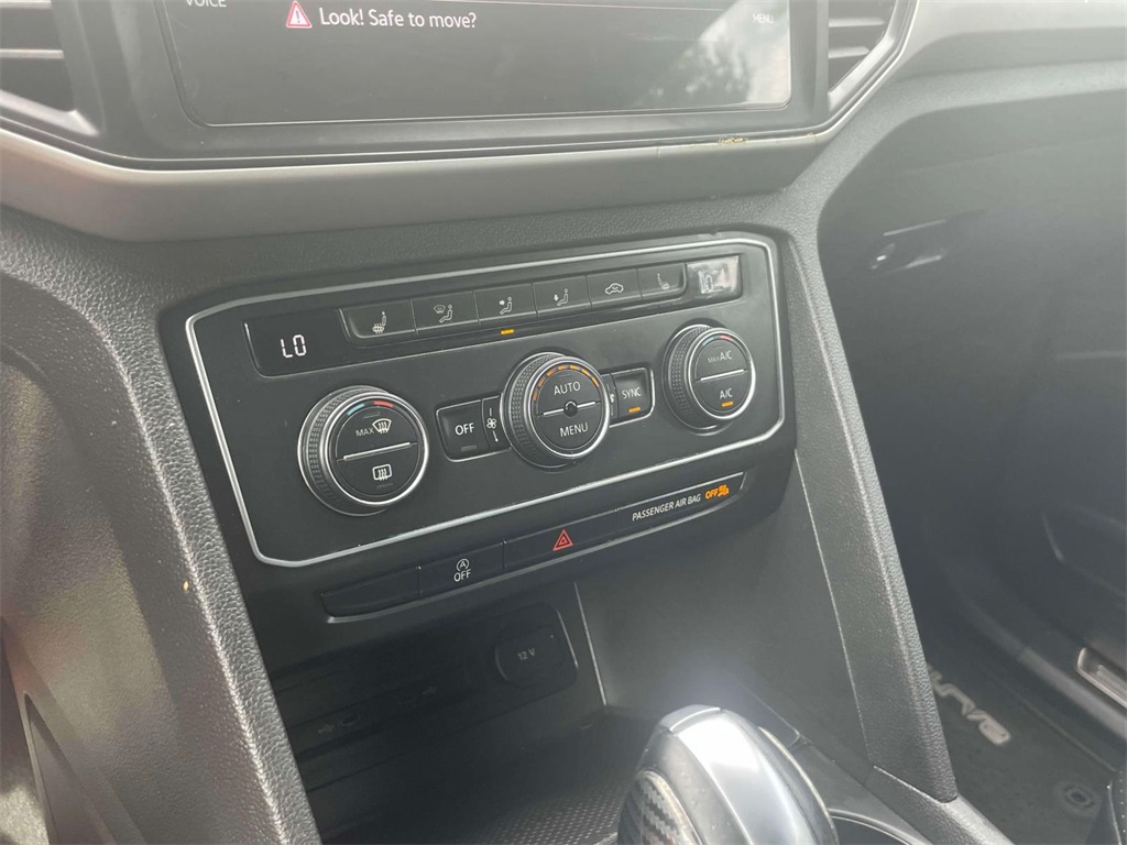 2021 Volkswagen Atlas Cross Sport SE Technology photo 22