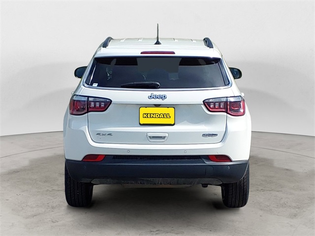 2020 Jeep Compass Latitude photo 3