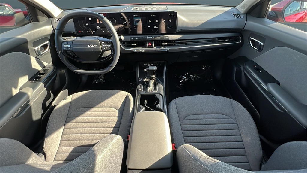 2025 Kia K4 EX photo 12