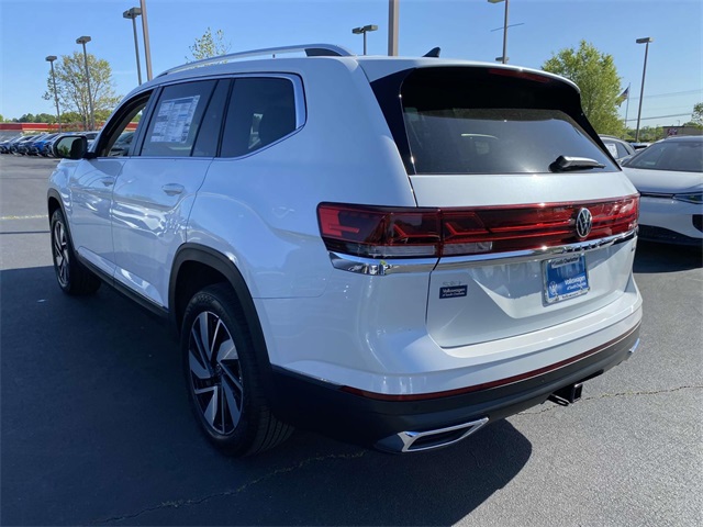 2025 Volkswagen Atlas SEL photo 4