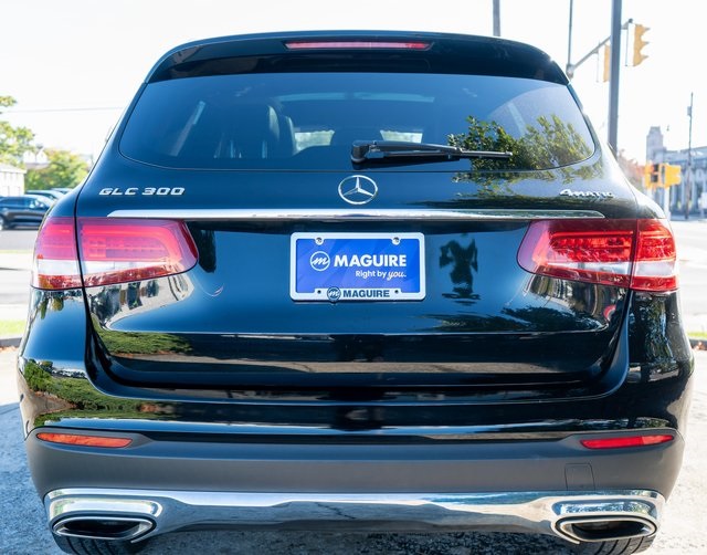 2019 Mercedes Benz GLC 300 4MATIC photo 2