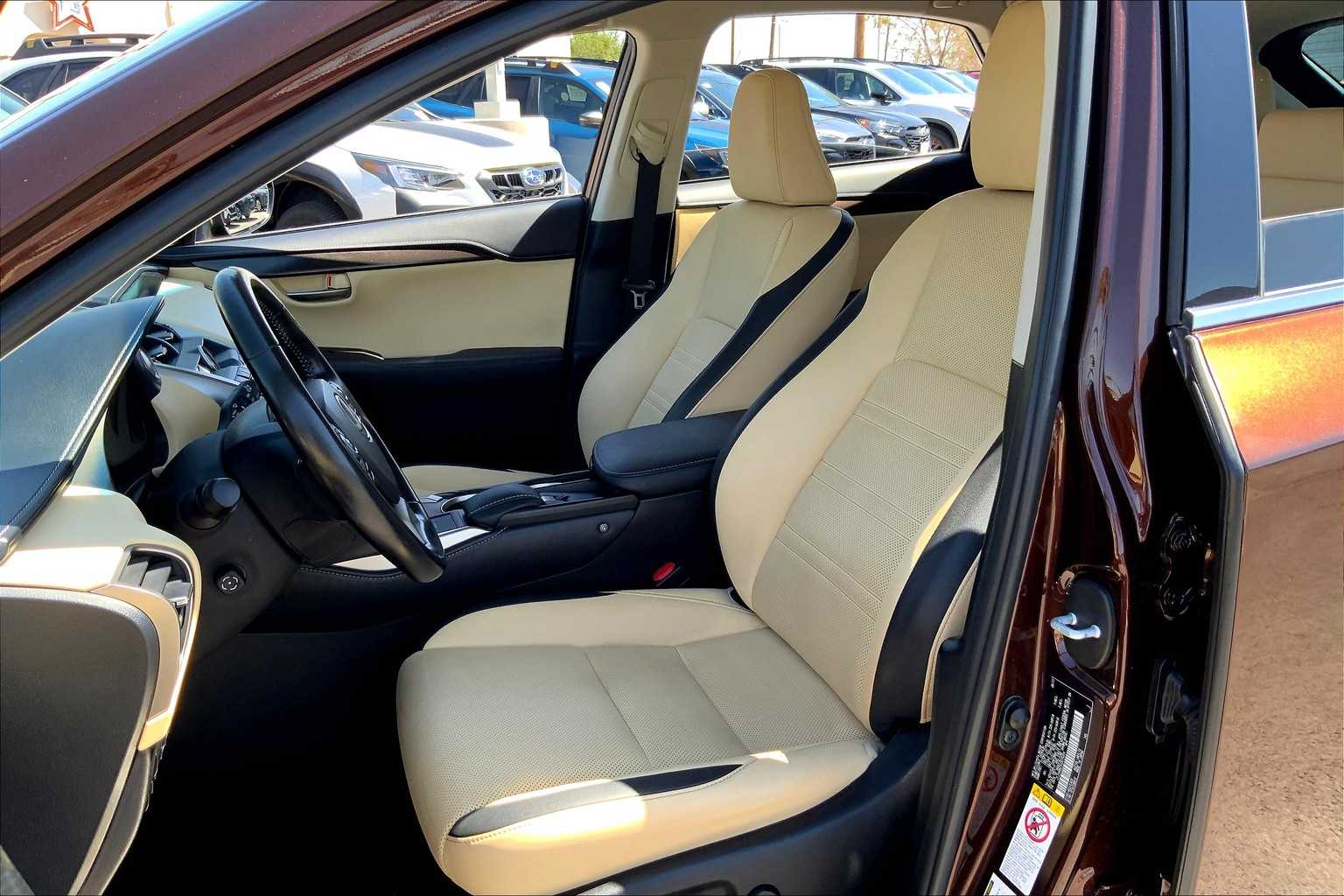 2017 Lexus NX 200t Luxury photo 7
