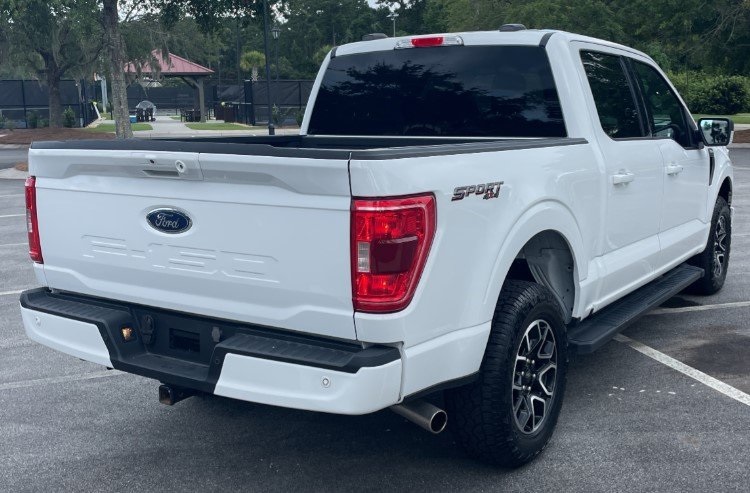 2023 Ford F-150 XLT photo 4