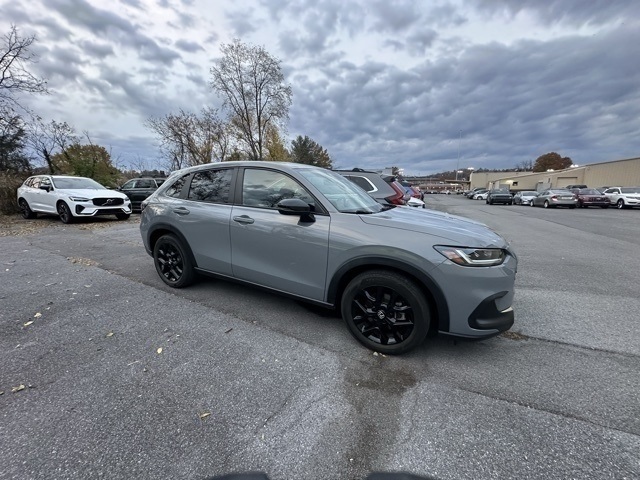 2023 Honda HR-V Sport photo 2