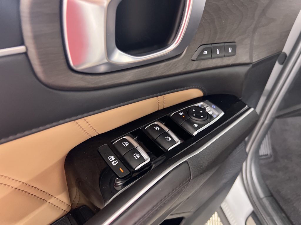 2025 Kia Sorento X-Line SX Prestige photo 16