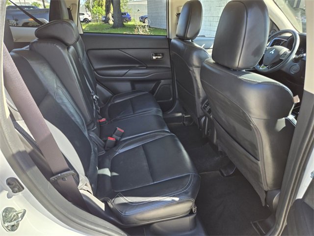 2020 Mitsubishi Outlander SEL photo 19