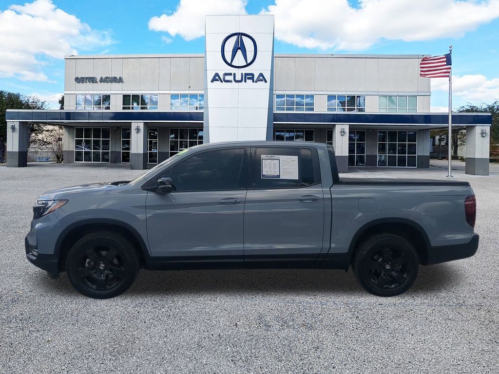 2024 Honda Ridgeline Black Edition photo 7