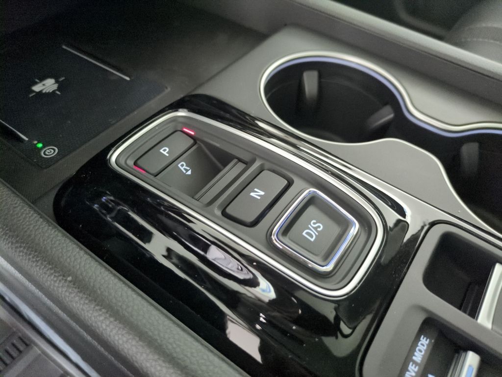 2025 Honda Pilot Touring photo 22