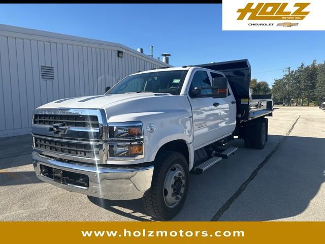 2024 Chevrolet Silverado 4500 Medium Duty Chassis Cab Work Truck's photo