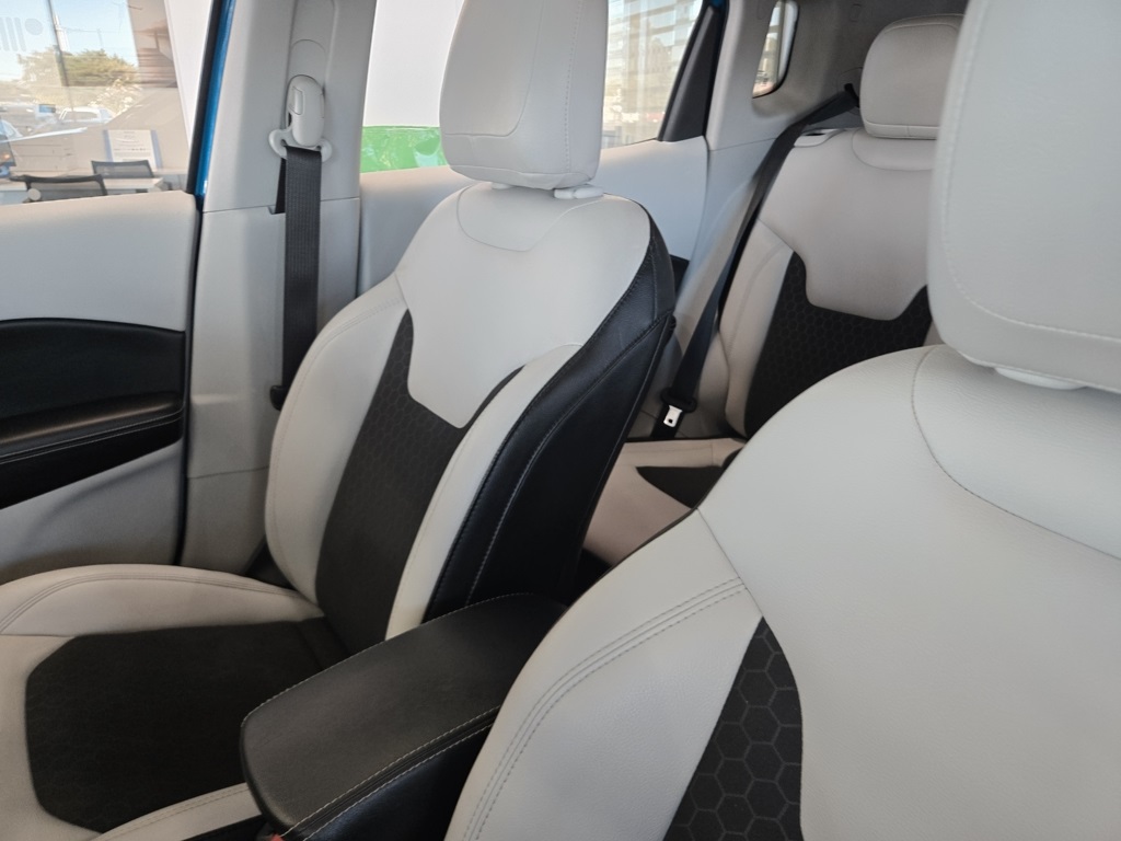 2018 Jeep Compass Latitude photo 24