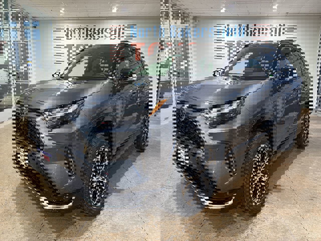 2025 Toyota RAV4 XSE's photo