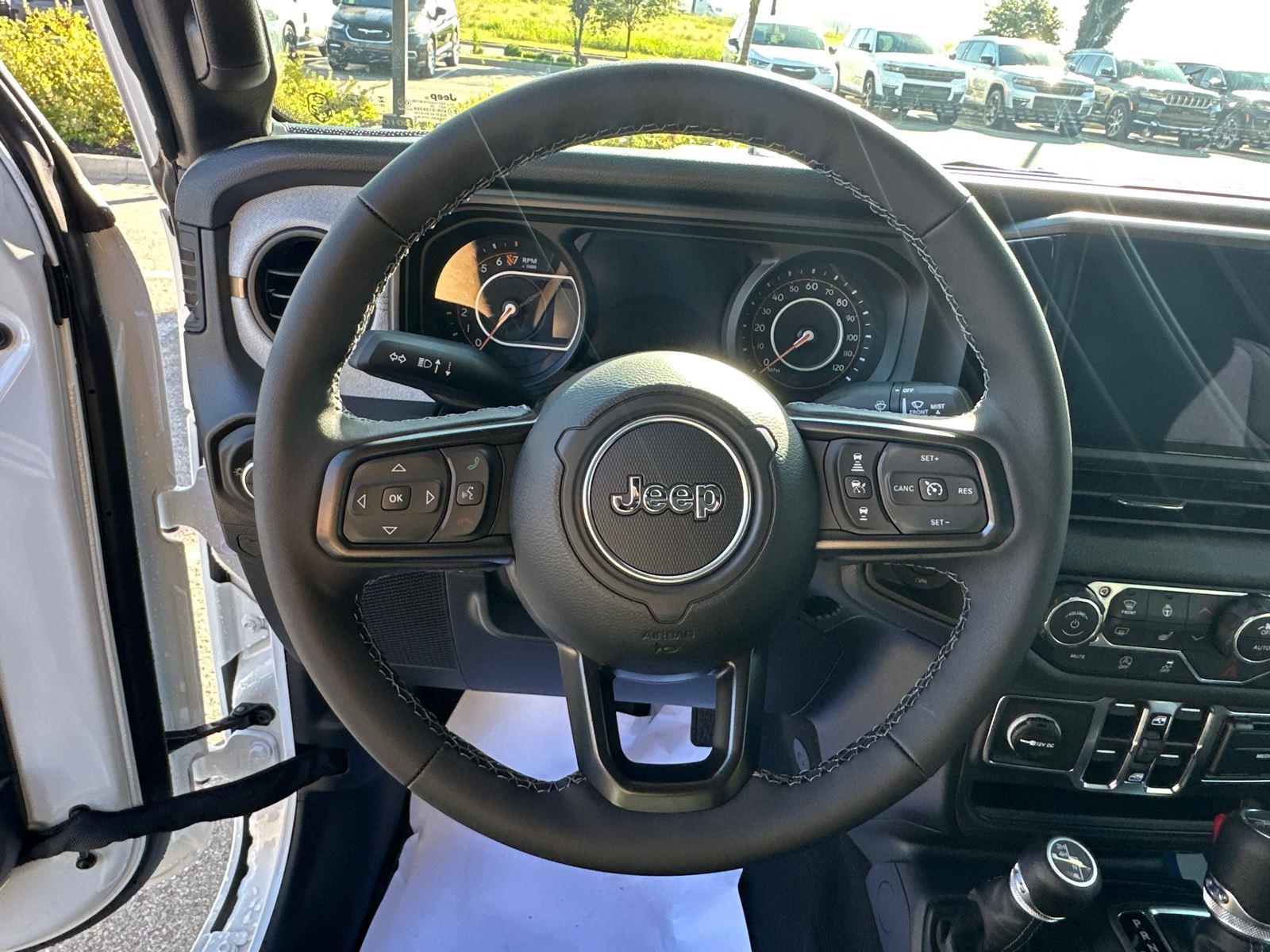 2025 Jeep Gladiator Sport S photo 14