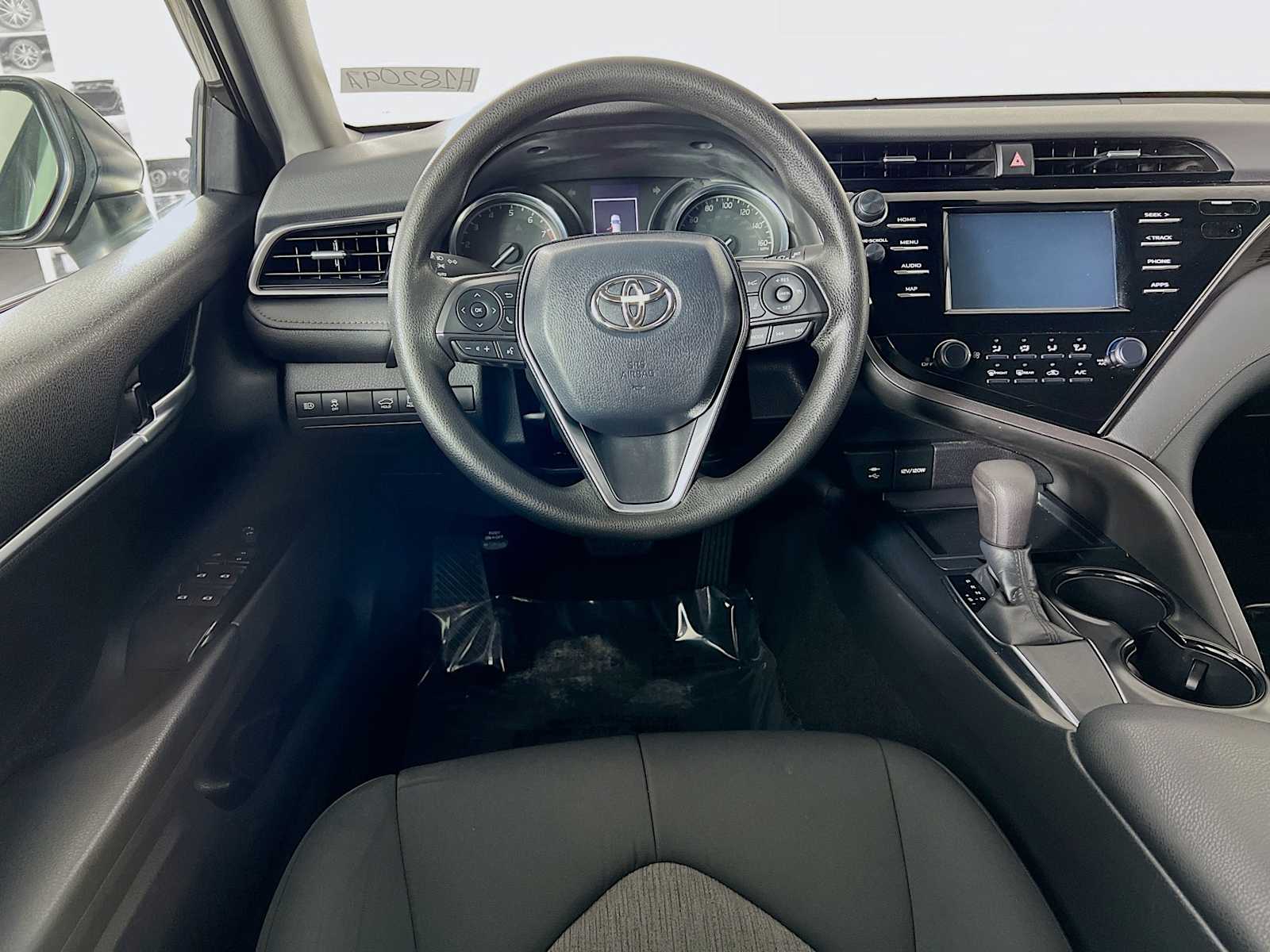 2019 Toyota Camry LE photo 20
