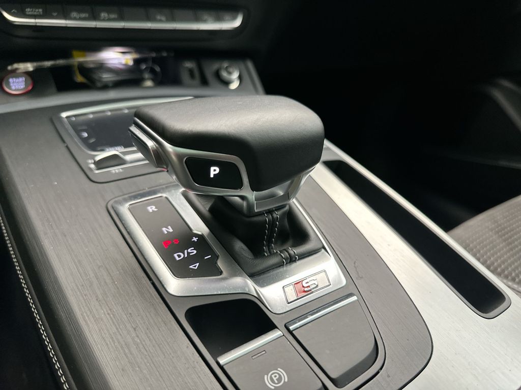 2020 Audi SQ5 Premium Plus photo 12
