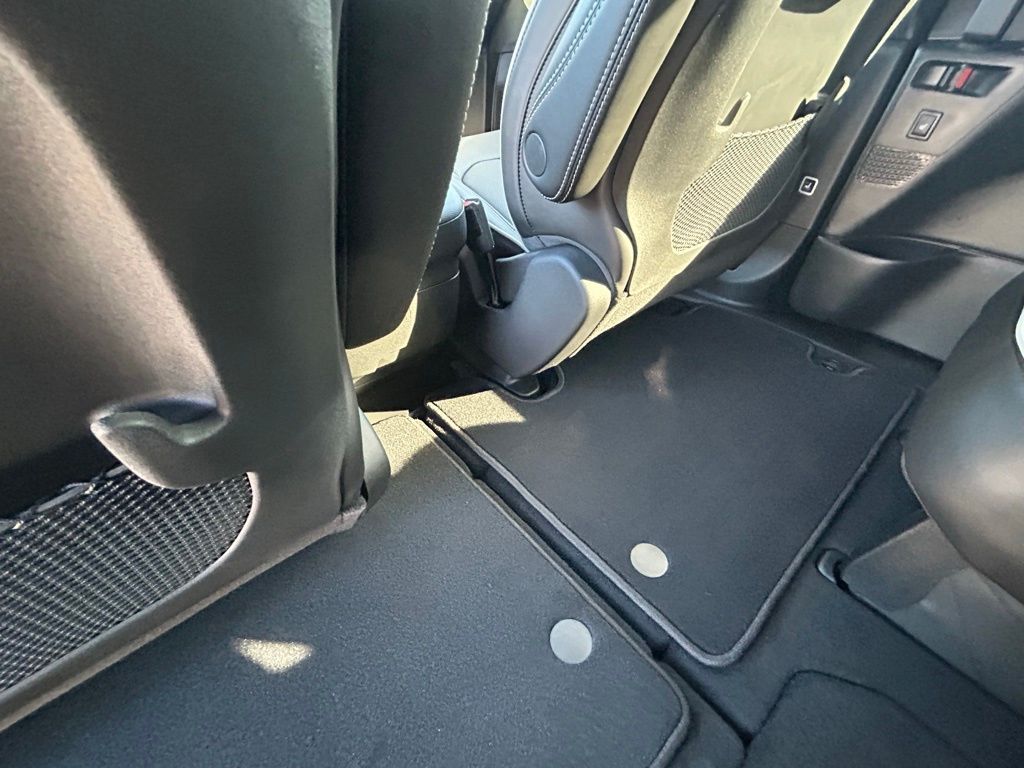 2025 Chrysler Pacifica Limited photo 28