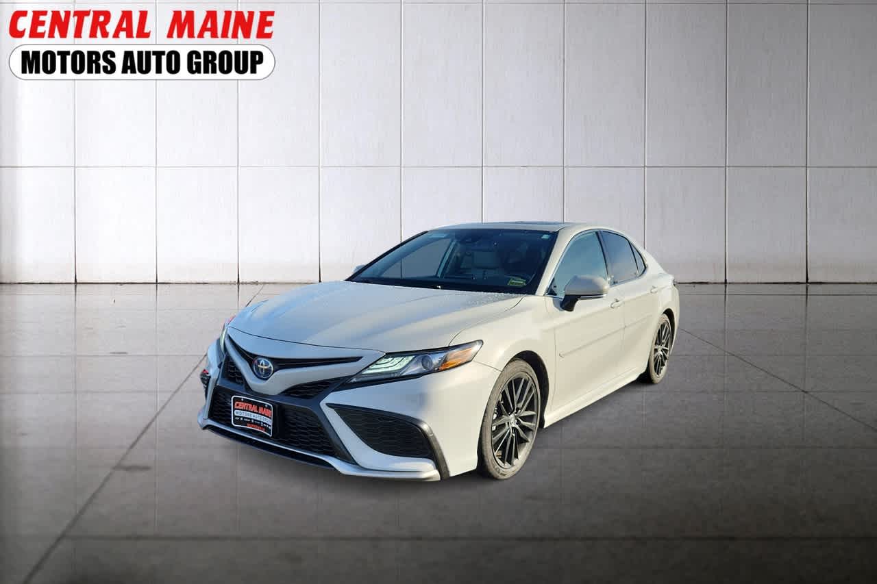 2023 Toyota Camry XSE's photo