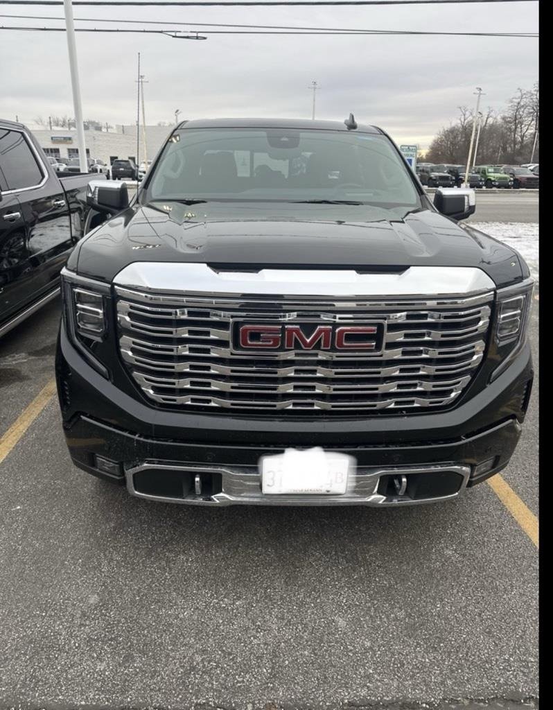 2024 GMC SIERRA - Image 3