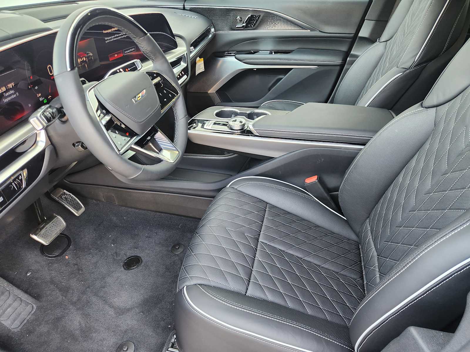 2026 Cadillac Lyriq photo 4