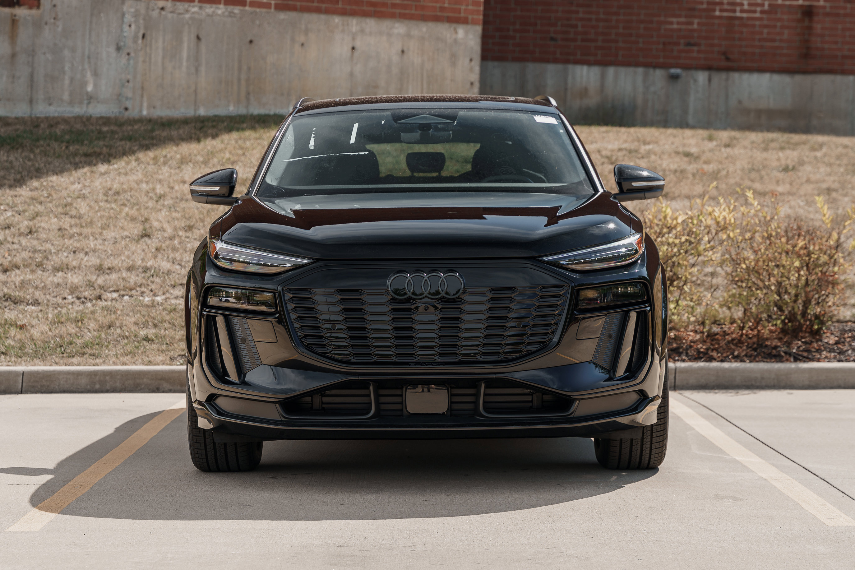 2025 Audi SQ6 photo 30