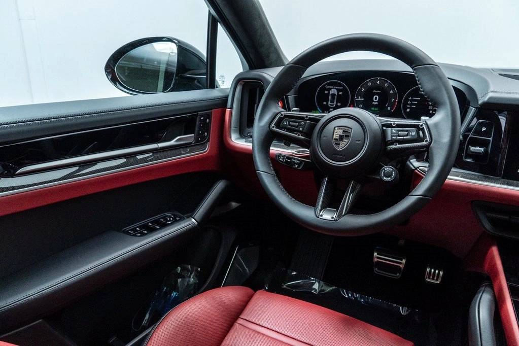 2026 Porsche Cayenne Turbo E-Hybrid Coupe photo 20