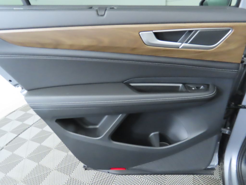 2026 Volkswagen Atlas SE Technology photo 25
