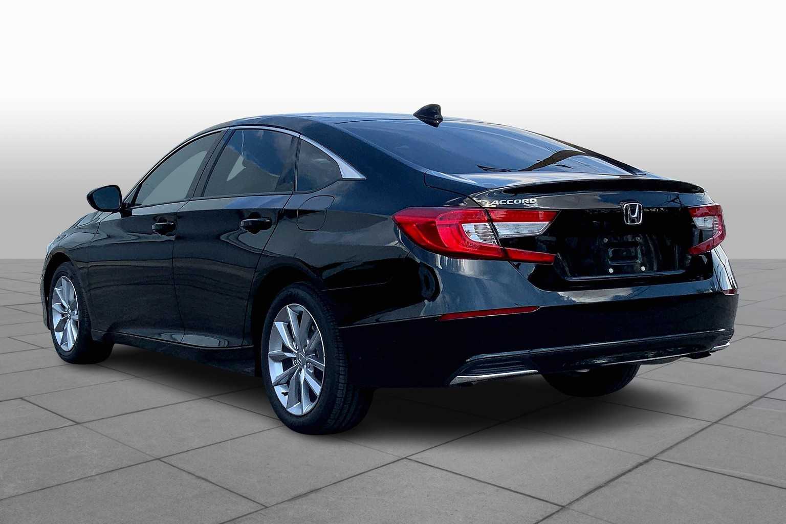 2022 Honda Accord LX photo 10