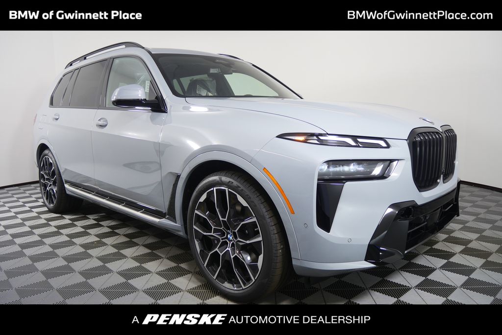 2026 BMW X7 40i's photo