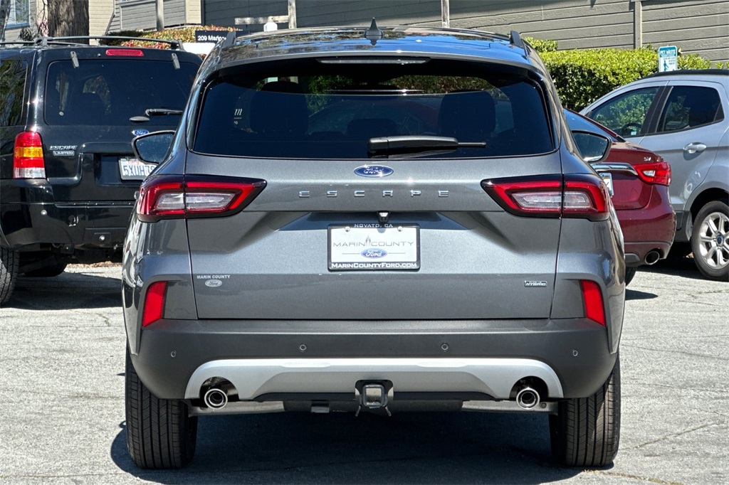 2025 Ford Escape Plug-In Hybrid photo 4