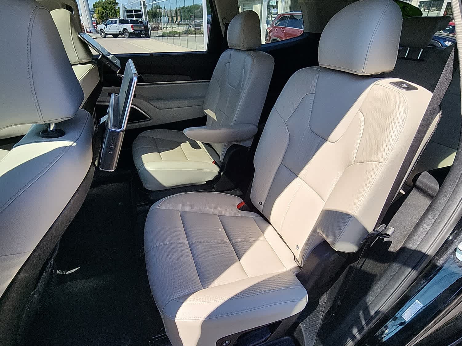 2022 Kia Telluride EX photo 8